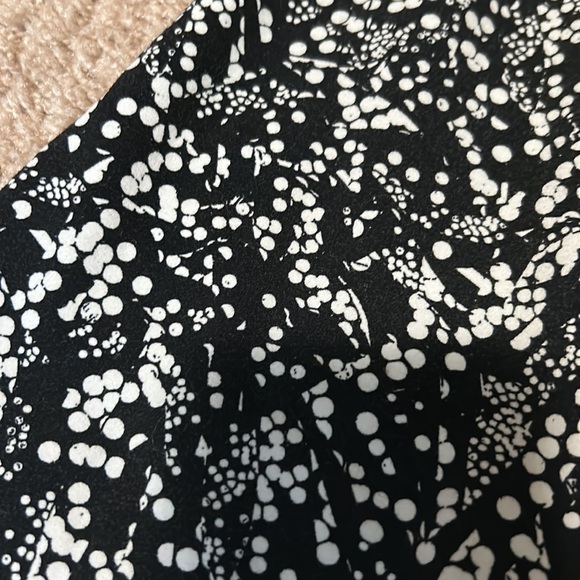 Lululemon black leggings - Picture 5 of 12